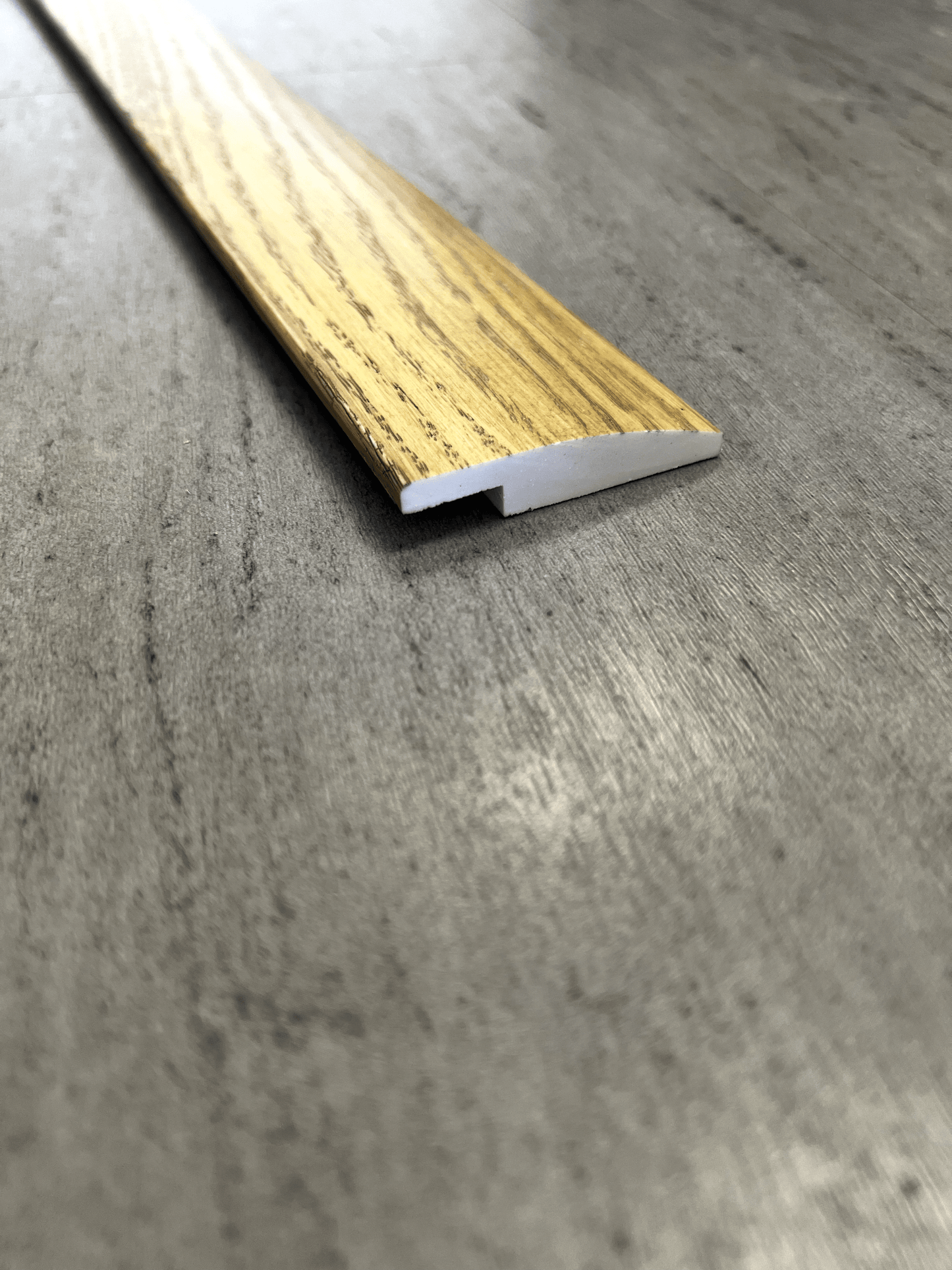 OVERSTOCK | #207 - Straight, 1/4" Deep Overlap Reducer 168"