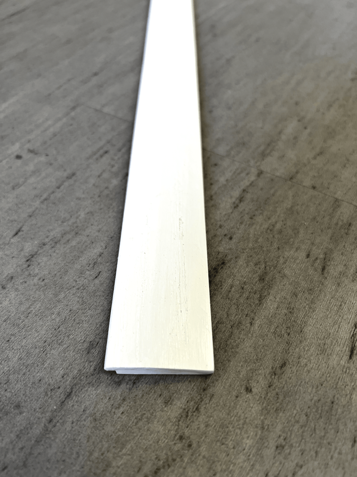 OVERSTOCK | #223 - Straight, White 3mm Overlap Reducer 168"