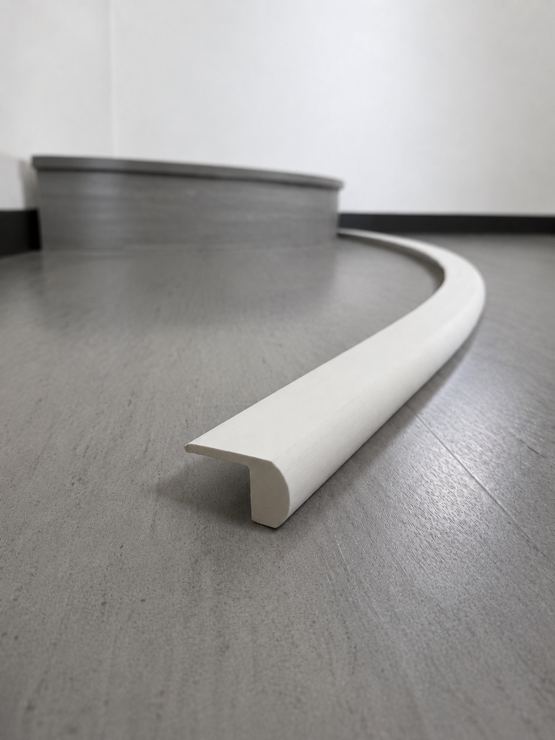 1" Top Mount Stair Nose (Rounded Bullnose) – #128