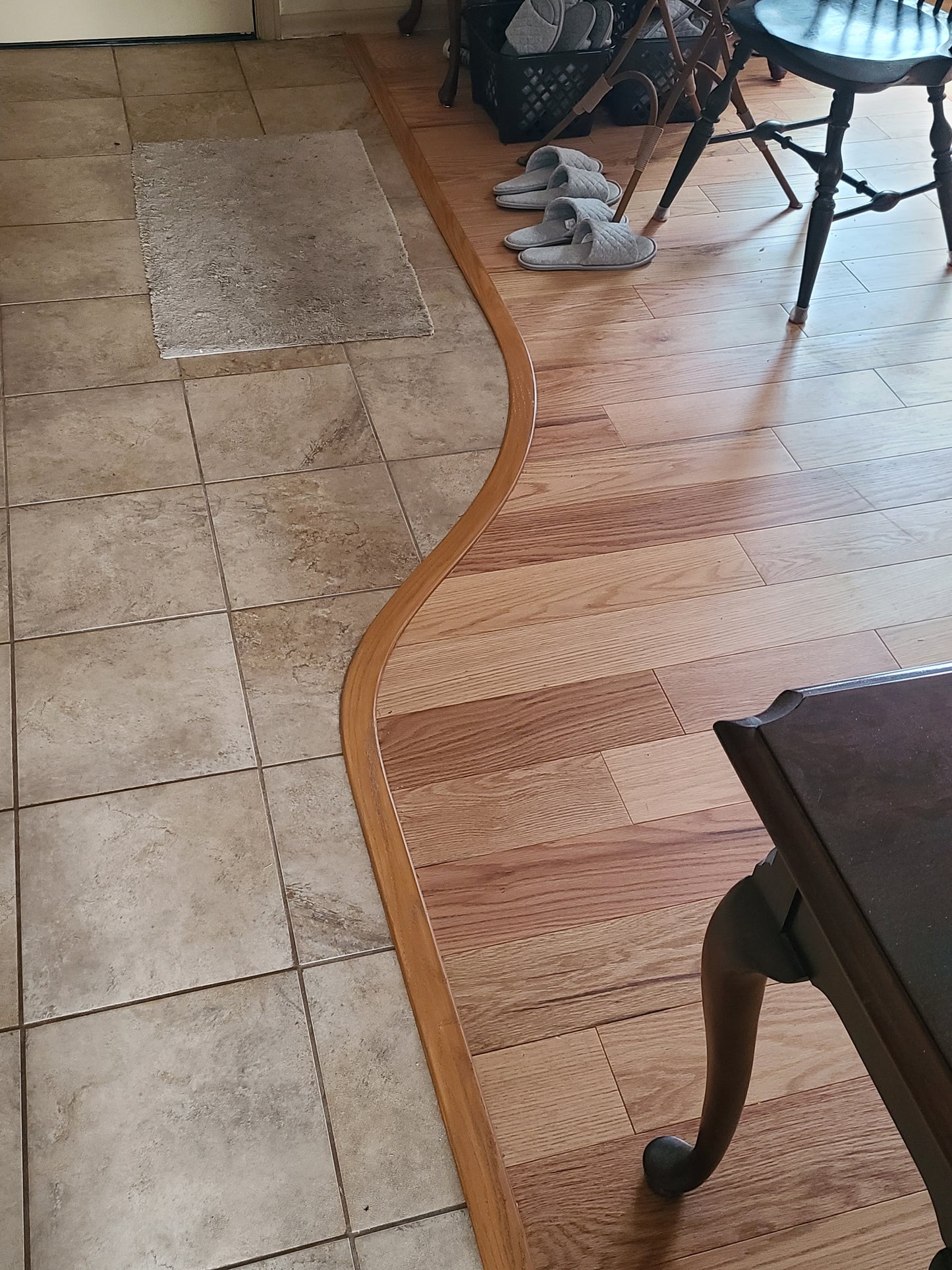 #200 | Flexitions T-Molding Low Profile